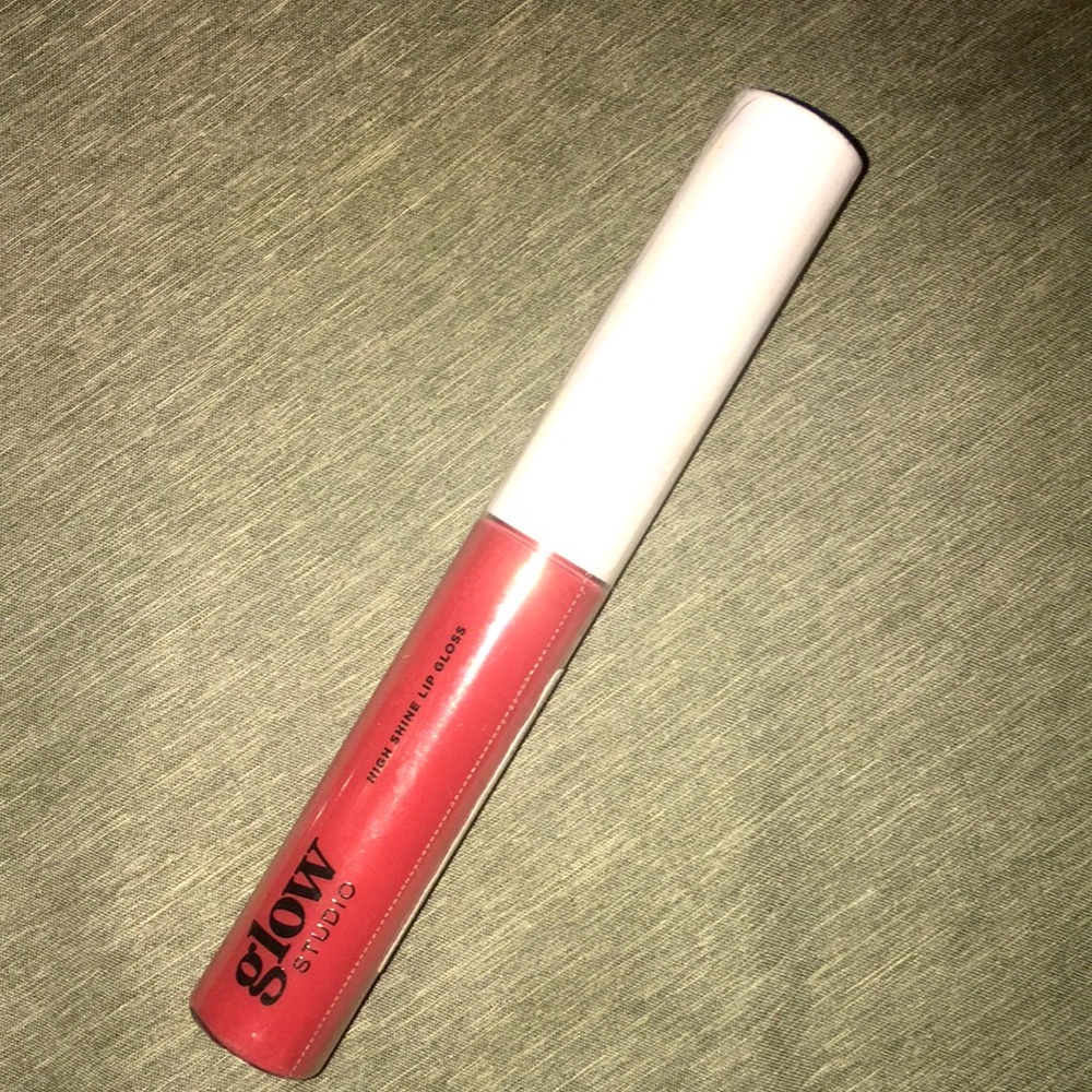 Express lipstick x Glow warm nude